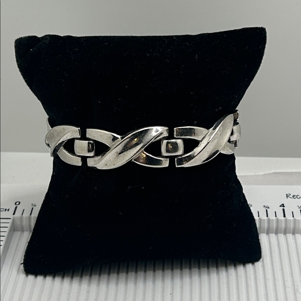 Vintage Trifari Silver Link Bracelet - Polished Silver Tone